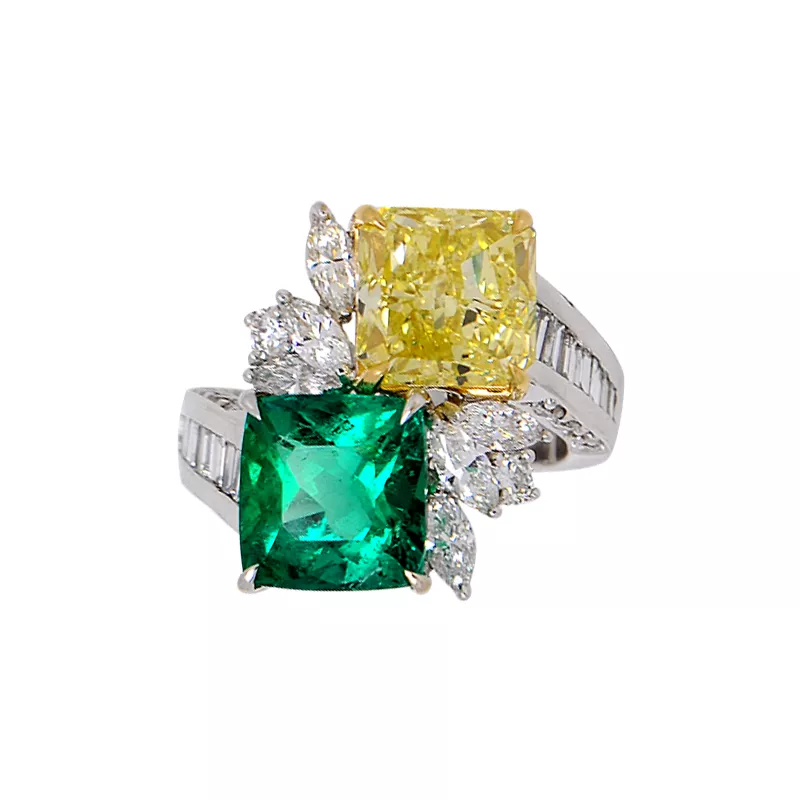 Emerald and Yellow diamond ring